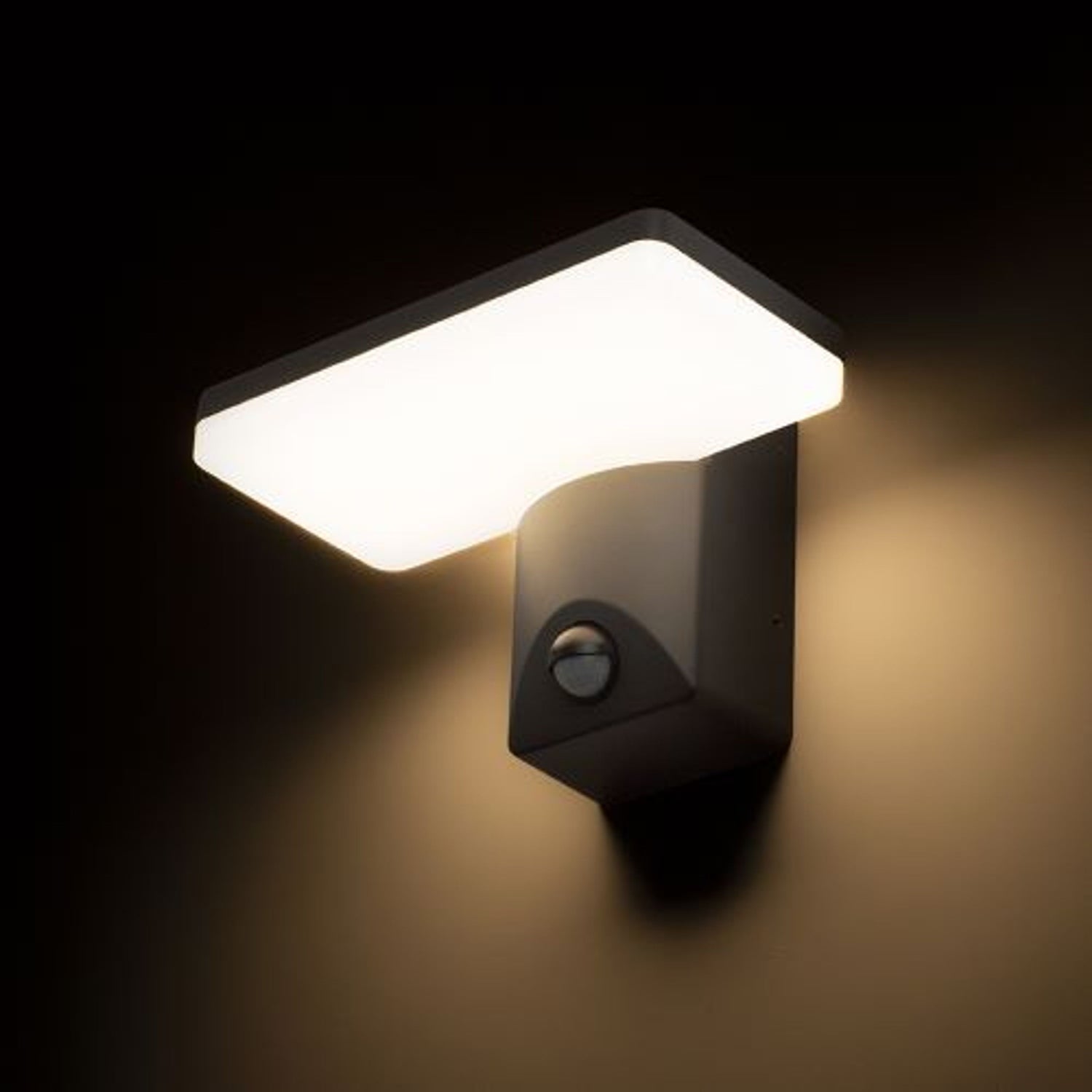 Vonkajšie lampy s čidlom