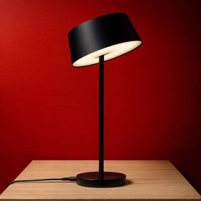 Stmievateľná stolová lampa